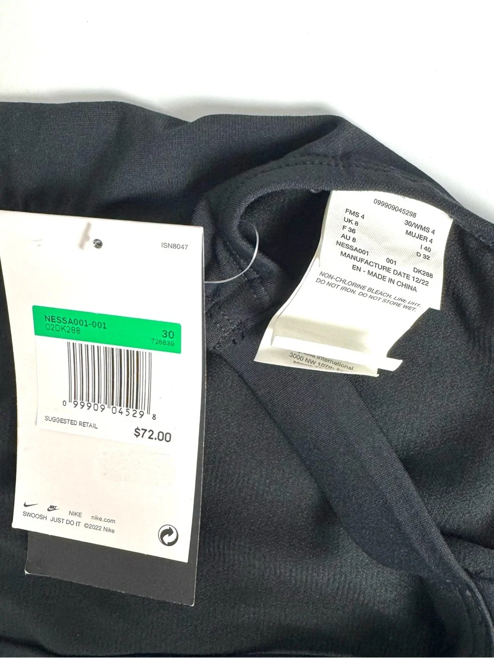 NWT Nike HydraStrong solid fastback one-piece swimsuit Women’s Sz 4 / 30 Black